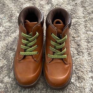 Toddler boy Oshkosh boots